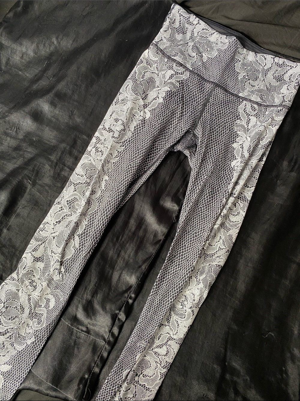 lululemon athletica Gray Lace-Pattern Leggings